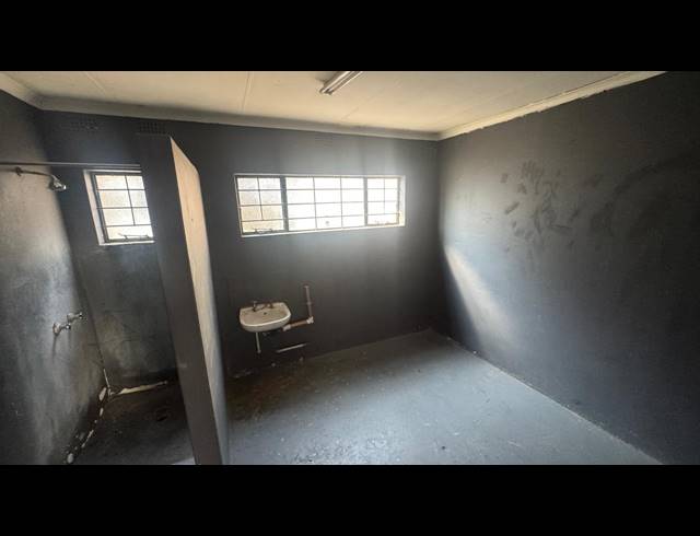 475M² WAREHOUSE TO LET IN WYNBERG